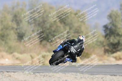 media/Oct-04-2025-CVMA (Sat) [[408bcdd6e4]]/Race 13-Amateur Supersport Open/